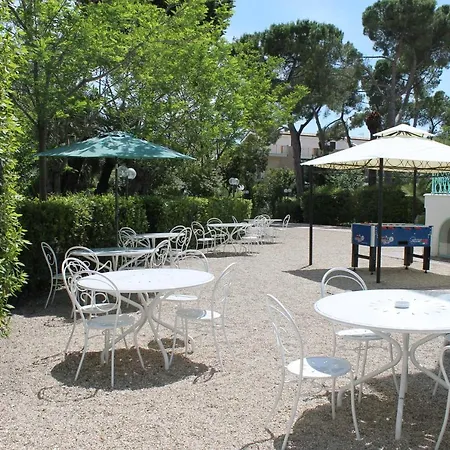 Hotel Arlini Pineto