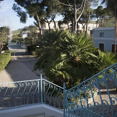 Hotel Arlini Pineto