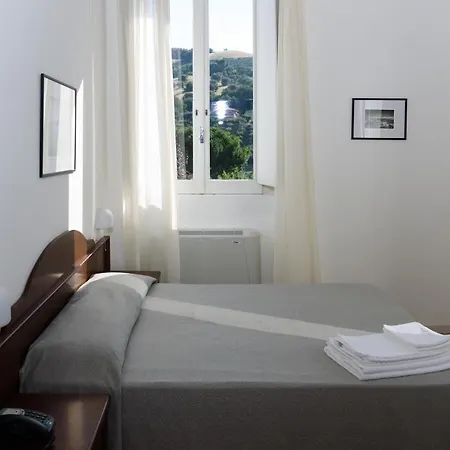 Ξενοδοχείο Arlini Pineto