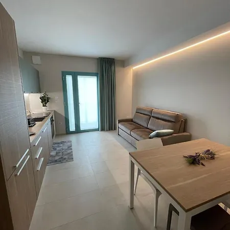 Arlini Ξενοδοχείο *