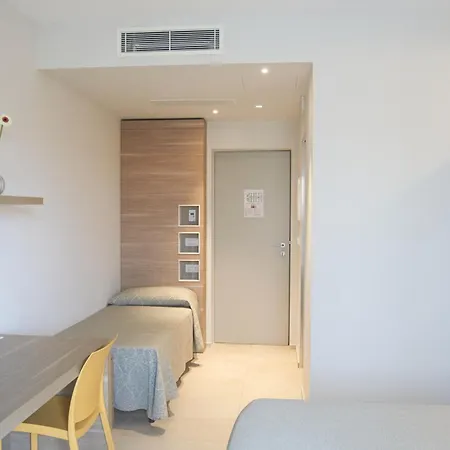 Arlini Hotel Pineto