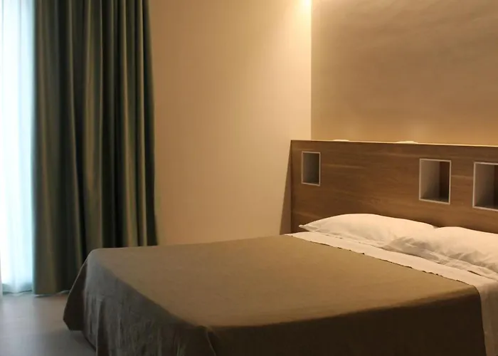 Arlini Отель Пинето